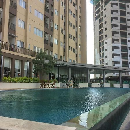 Best Deal And Cozy Studio Oasis Cikarang Apartment By Travelio Exteriör bild