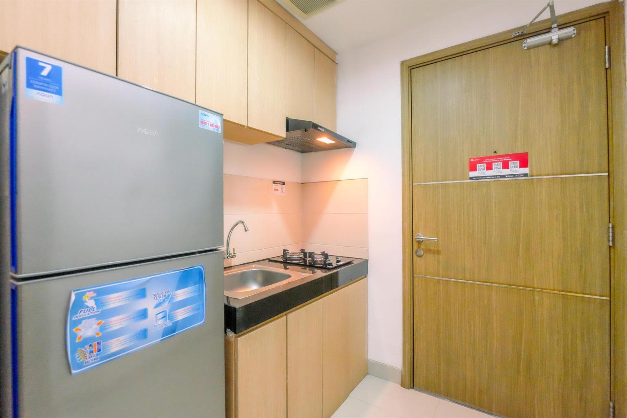 Best Deal And Cozy Studio Oasis Cikarang Apartment By Travelio Exteriör bild