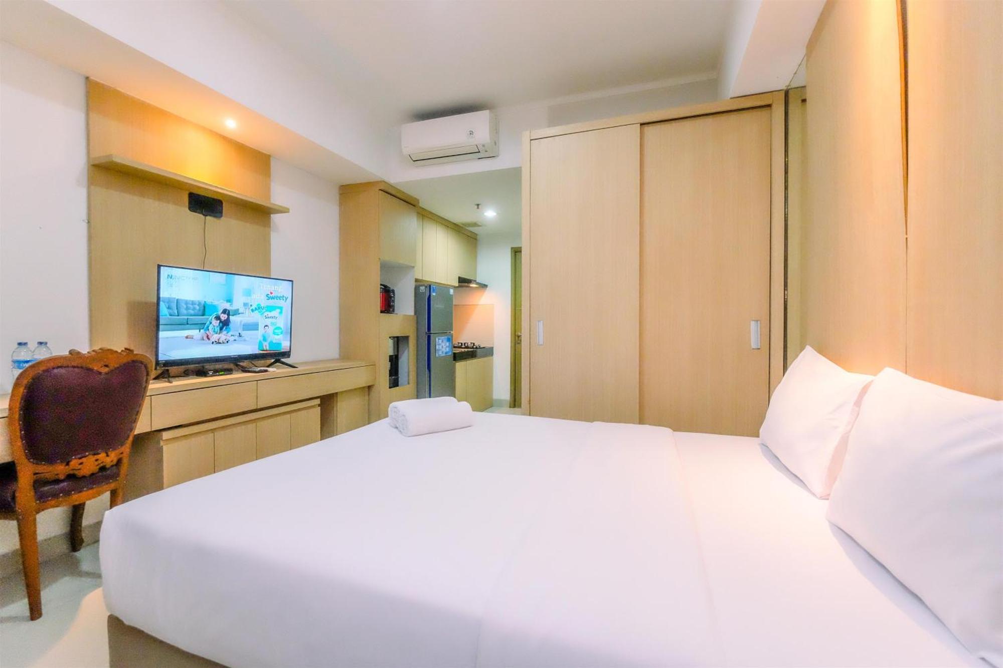 Best Deal And Cozy Studio Oasis Cikarang Apartment By Travelio Exteriör bild