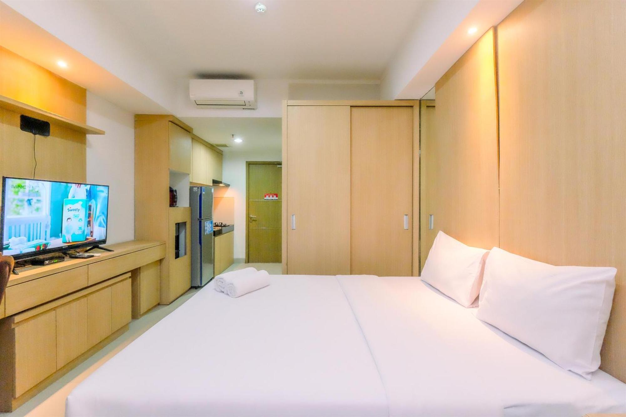 Best Deal And Cozy Studio Oasis Cikarang Apartment By Travelio Exteriör bild